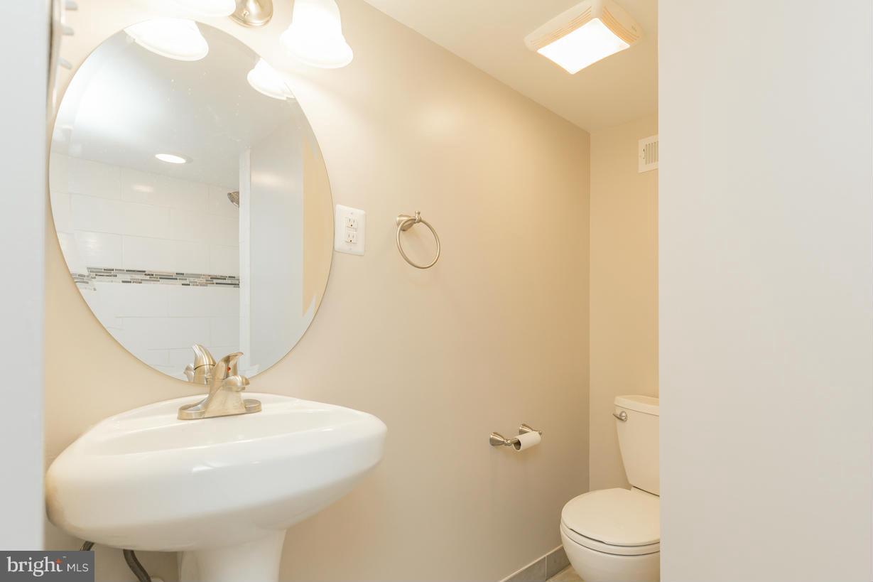 3102 35th Street Northeast Washington, DC 20018 - Photo 21 of 24 Bath