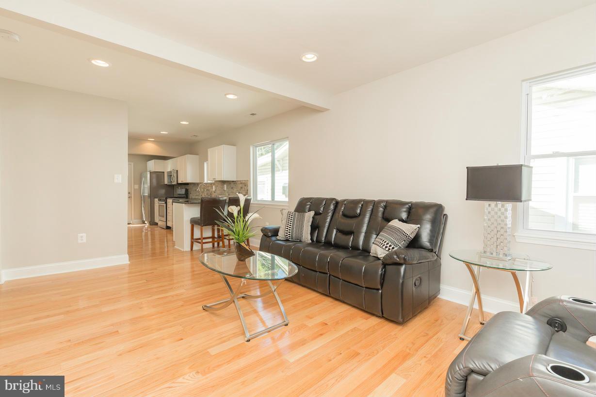 3102 35th Street Northeast Washington, DC 20018 - Photo 4 of 24 Living Room