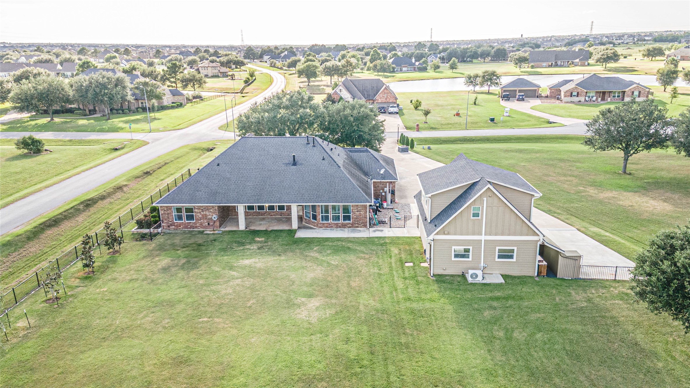 4702 Oasis Point Katy, TX 77493 - Photo 39 of 43 a view of a house with a big yard