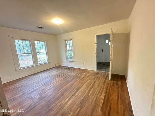 $79,500 | 429 Northeast 1st Avenue, Magee, MS 39111