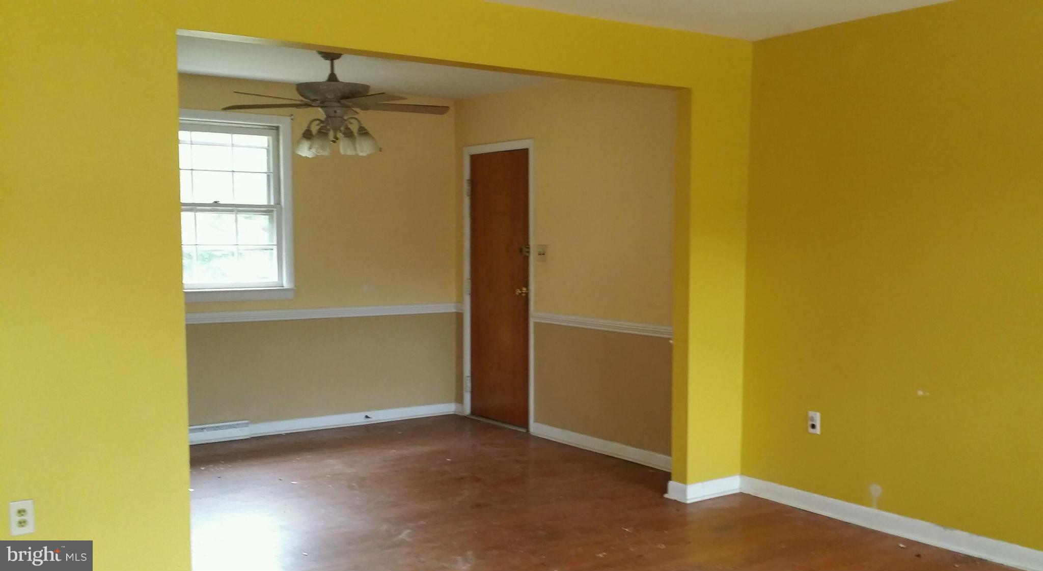 13900 South Springfield Road Brandywine, MD 20613 - Photo 5 of 11 Interior (General)