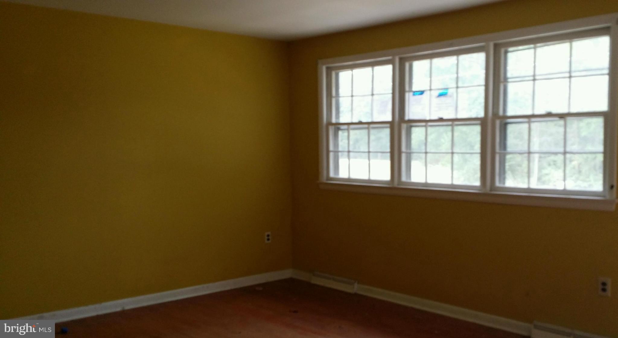 13900 South Springfield Road Brandywine, MD 20613 - Photo 6 of 11 Interior (General)