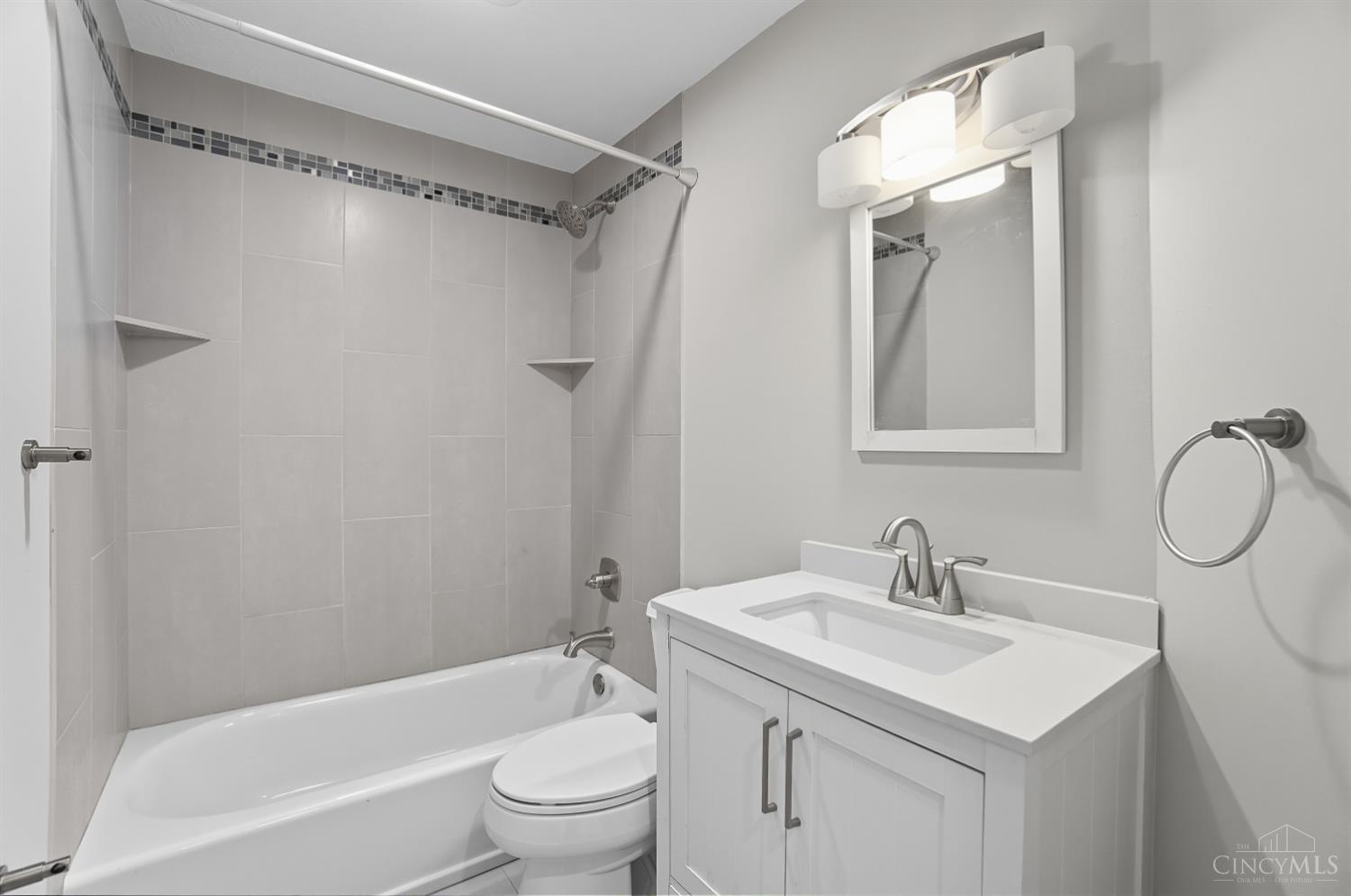 11565 Regency Square Court, Unit 9 Cincinnati, OH 45231 - Photo 15 of 20