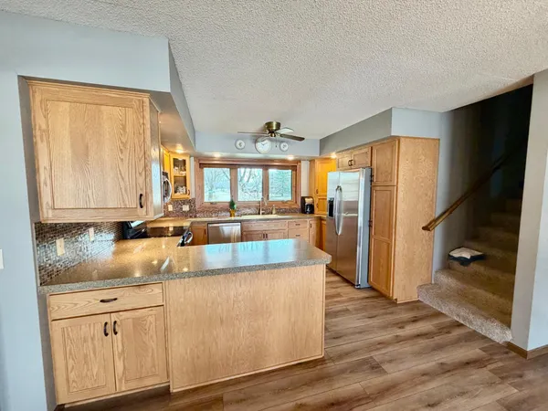 $445,000 | 1665 Oakwood Drive, Worthington, MN 56187