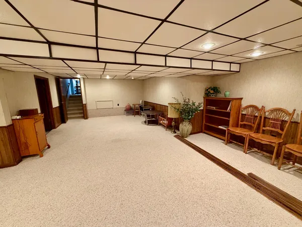 $445,000 | 1665 Oakwood Drive, Worthington, MN 56187