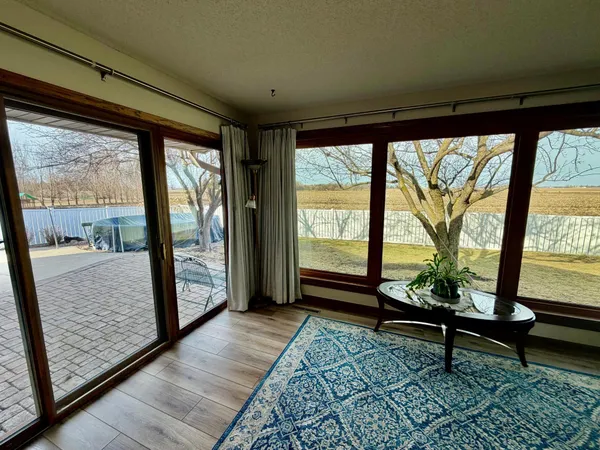 $445,000 | 1665 Oakwood Drive, Worthington, MN 56187