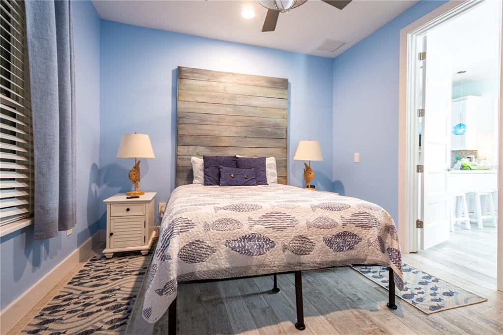 504 Spring Avenue Anna Maria, FL 34216 - Photo 10 of 19