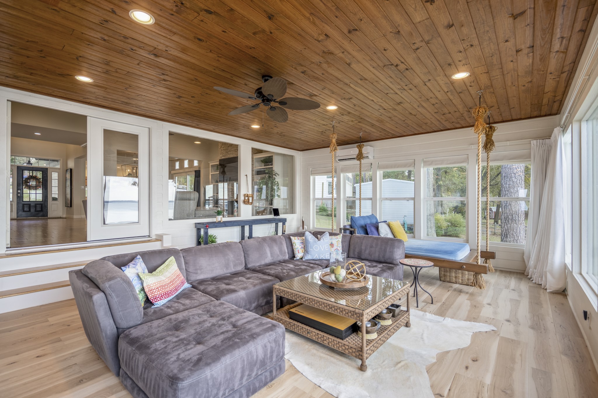 615 Inlet Drive Livingston, TX 77351 - Photo 20 of 50 Just off of your living room, this room is the perfect spot to enjoy the sunset!