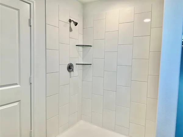 $2,300 | 16530 Pine Arrow Drive, Conroe, TX 77302