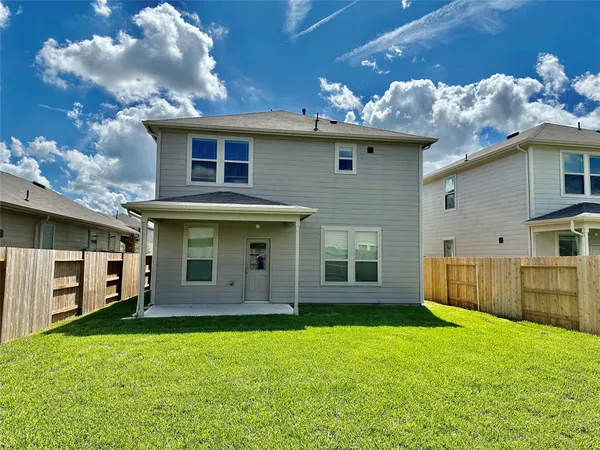 $2,300 | 16530 Pine Arrow Drive, Conroe, TX 77302