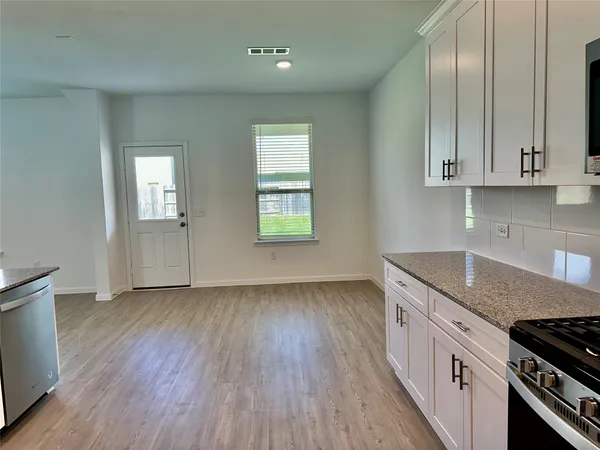 $2,300 | 16530 Pine Arrow Drive, Conroe, TX 77302