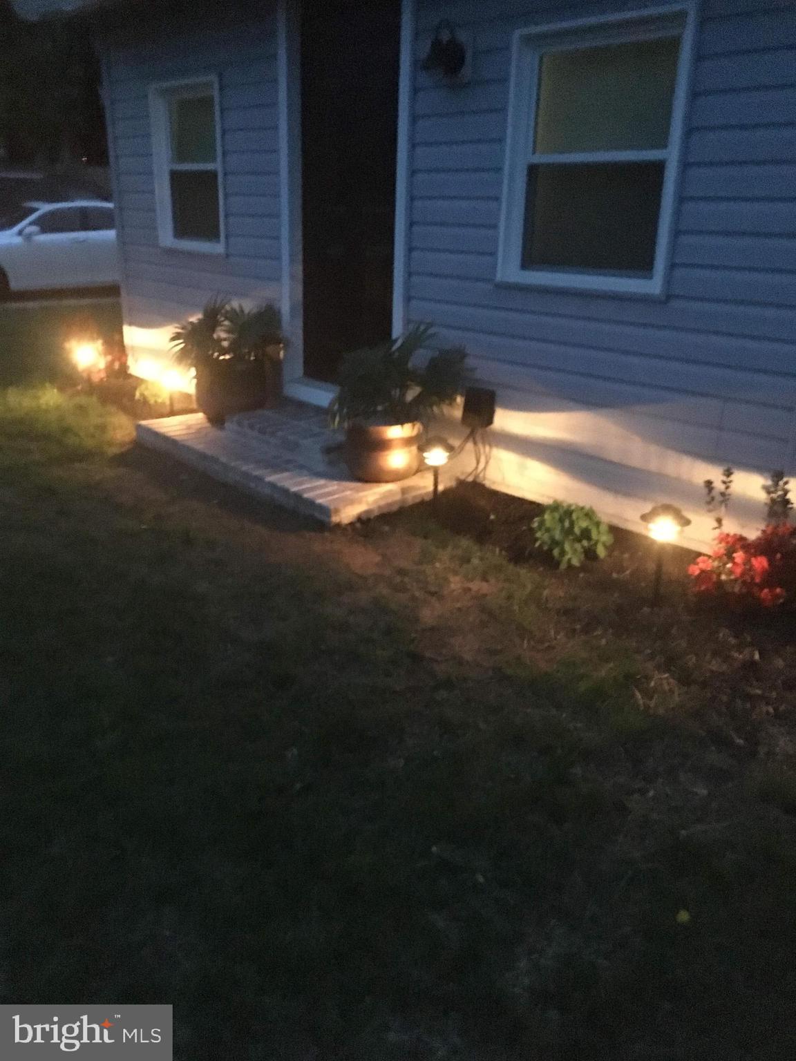13439 Resh Road Hagerstown, MD 21740 - Photo 8 of 31 Landscape lighting front door..