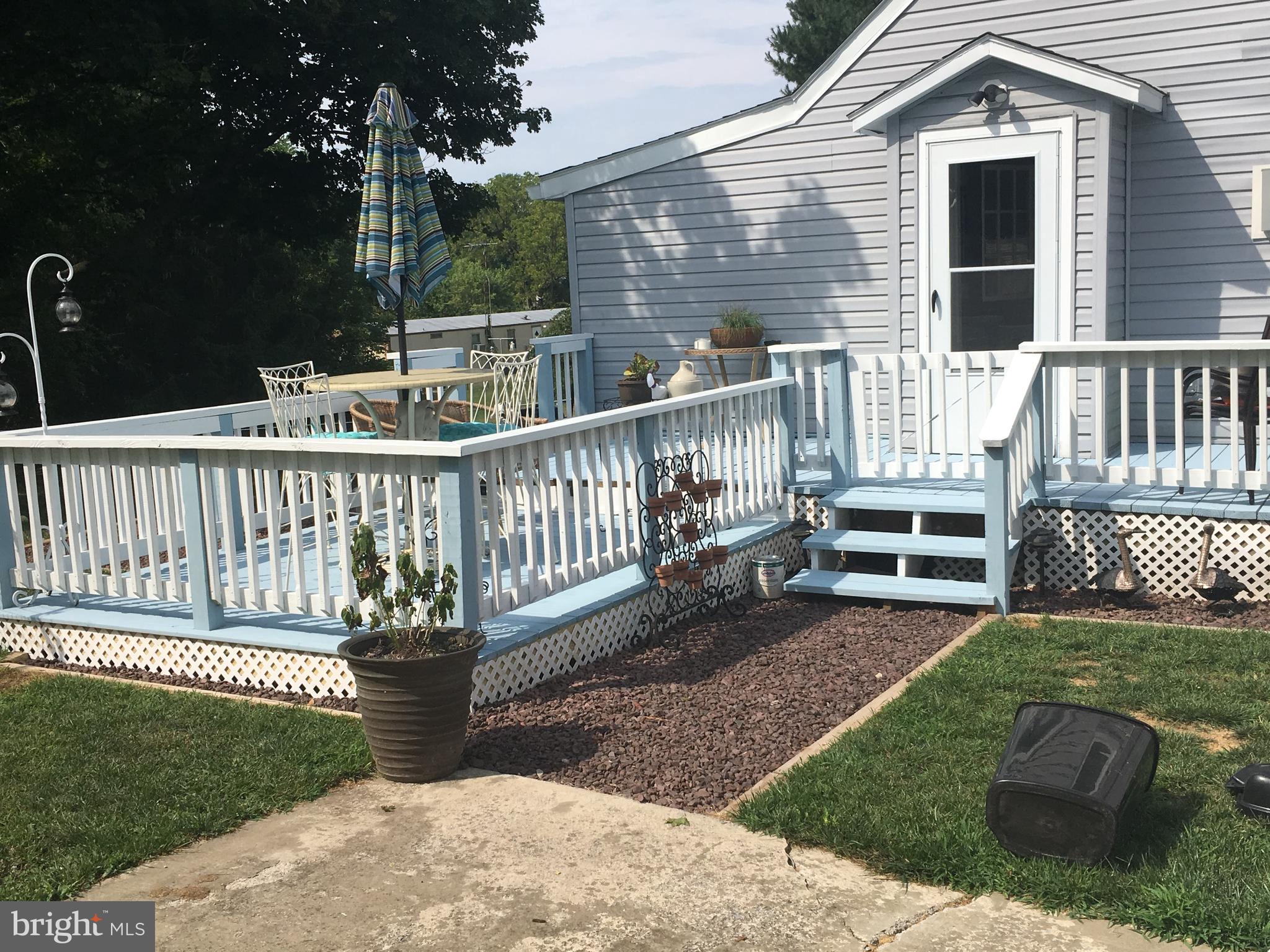 13439 Resh Road Hagerstown, MD 21740 - Photo 9 of 31 New decking