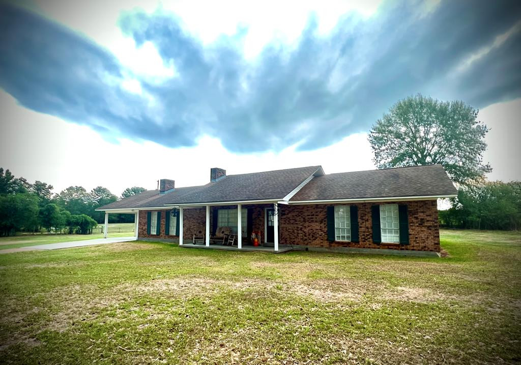 6015 Wall Street Road Liberty, MS 39645 - Photo 1 of 19 Main View