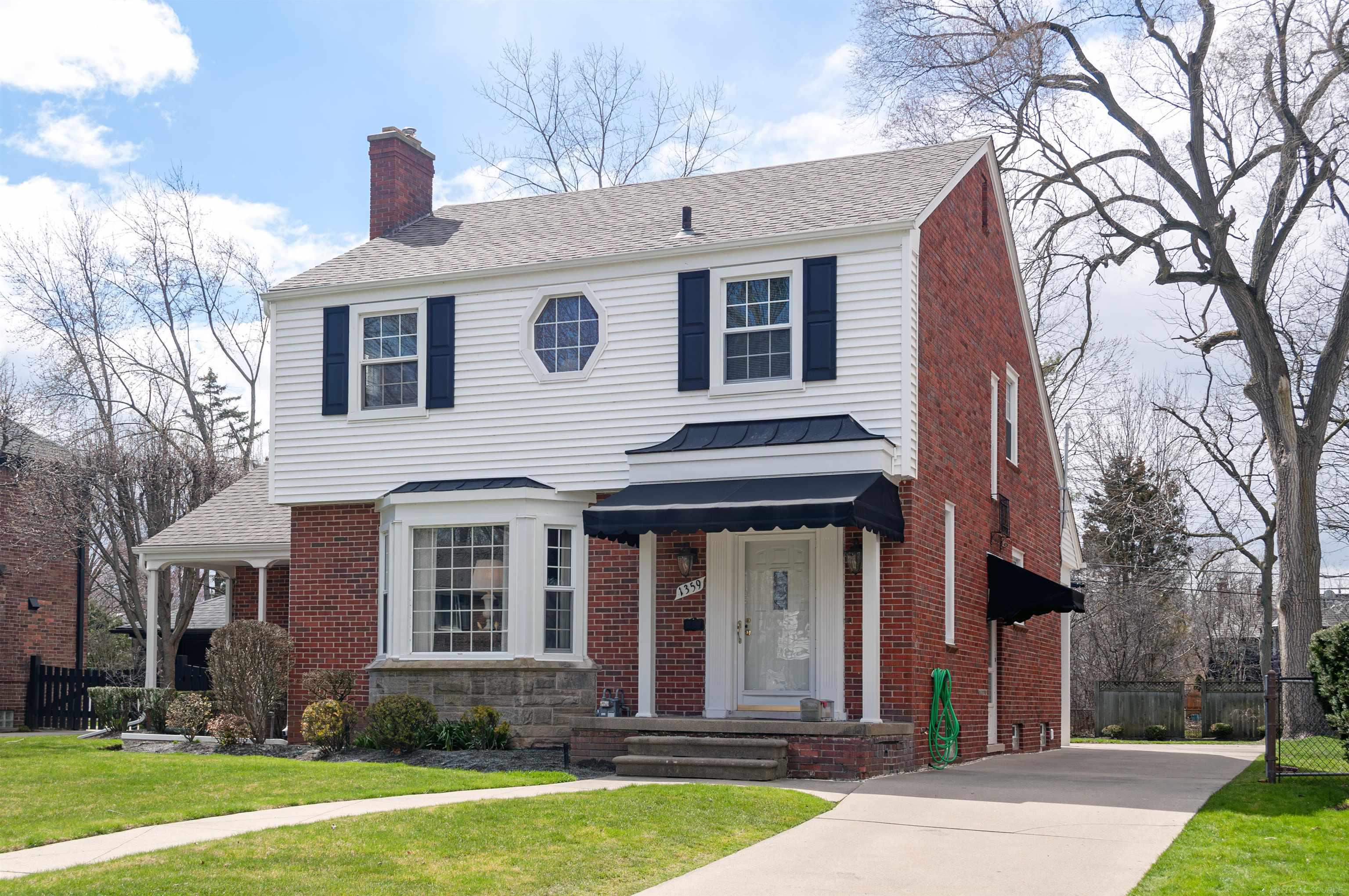 1359 Audubon Road Grosse Pointe, MI 48230 - Photo 2 of 70 50138072-6ac85ac7-ec3d-4d04-9e8c-6b0333cf712e.JPG