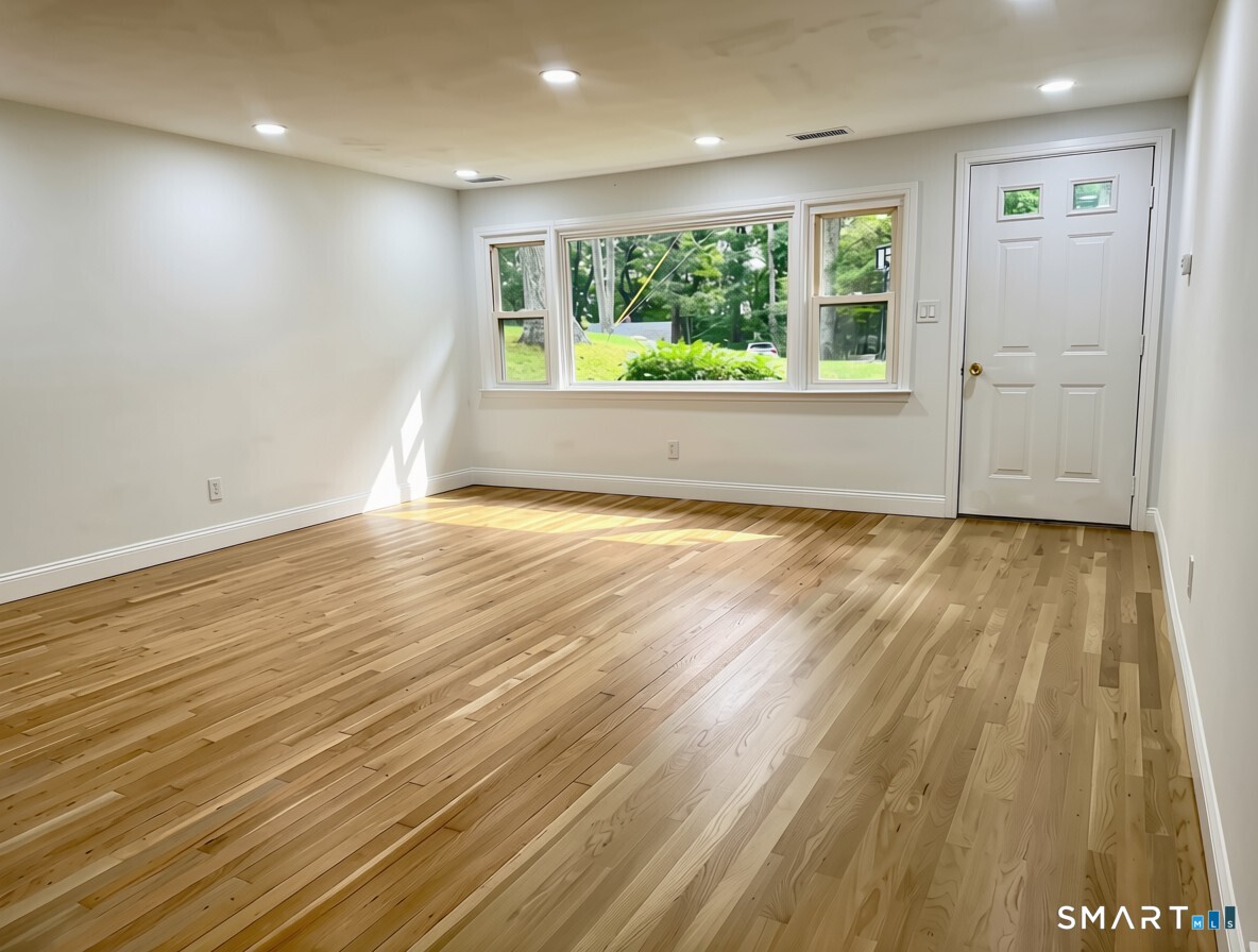 51 Birchwood Road Monroe, CT 06468 - Photo 10 of 28 Gallery Image 10