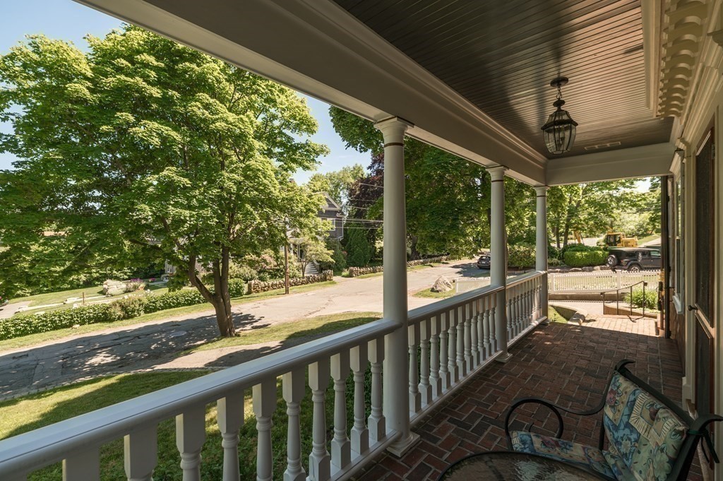 19 Beach Road Gloucester, MA 01930 - Photo 14 of 42