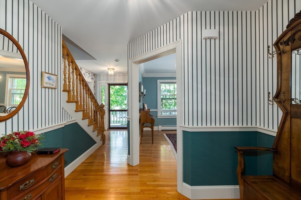 19 Beach Road Gloucester, MA 01930 - Photo 16 of 42