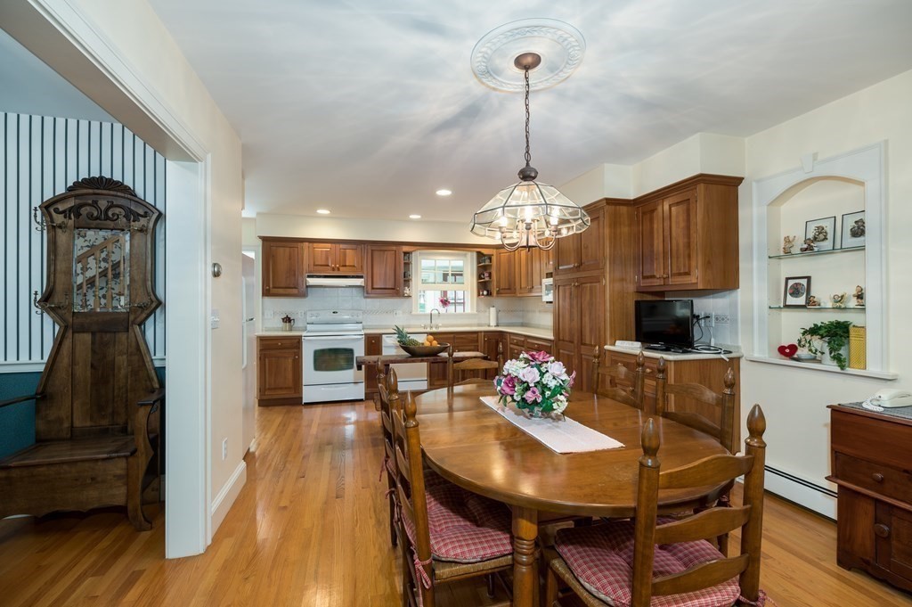 19 Beach Road Gloucester, MA 01930 - Photo 17 of 42