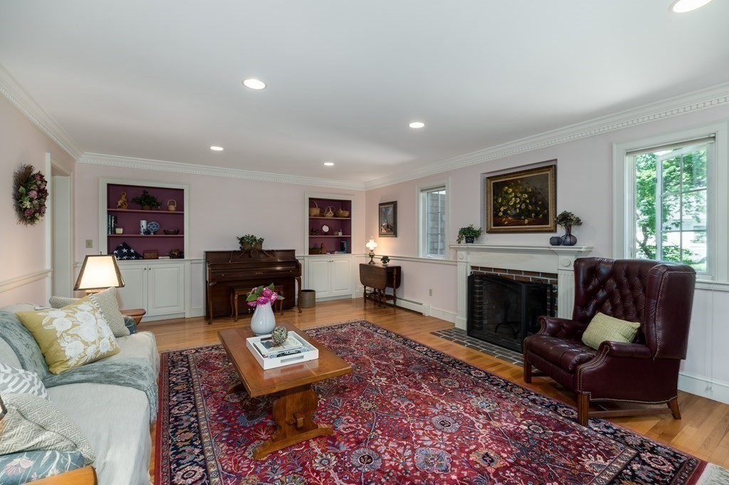 19 Beach Road Gloucester, MA 01930 - Photo 23 of 42