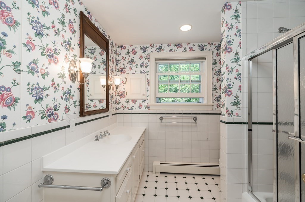 19 Beach Road Gloucester, MA 01930 - Photo 32 of 42