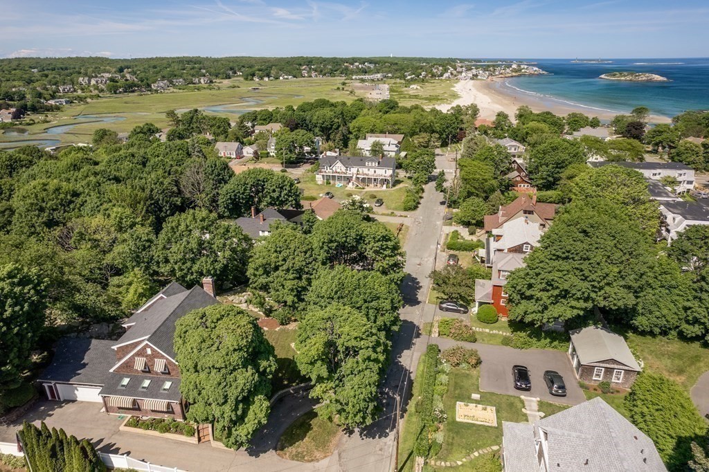 19 Beach Road Gloucester, MA 01930 - Photo 9 of 42