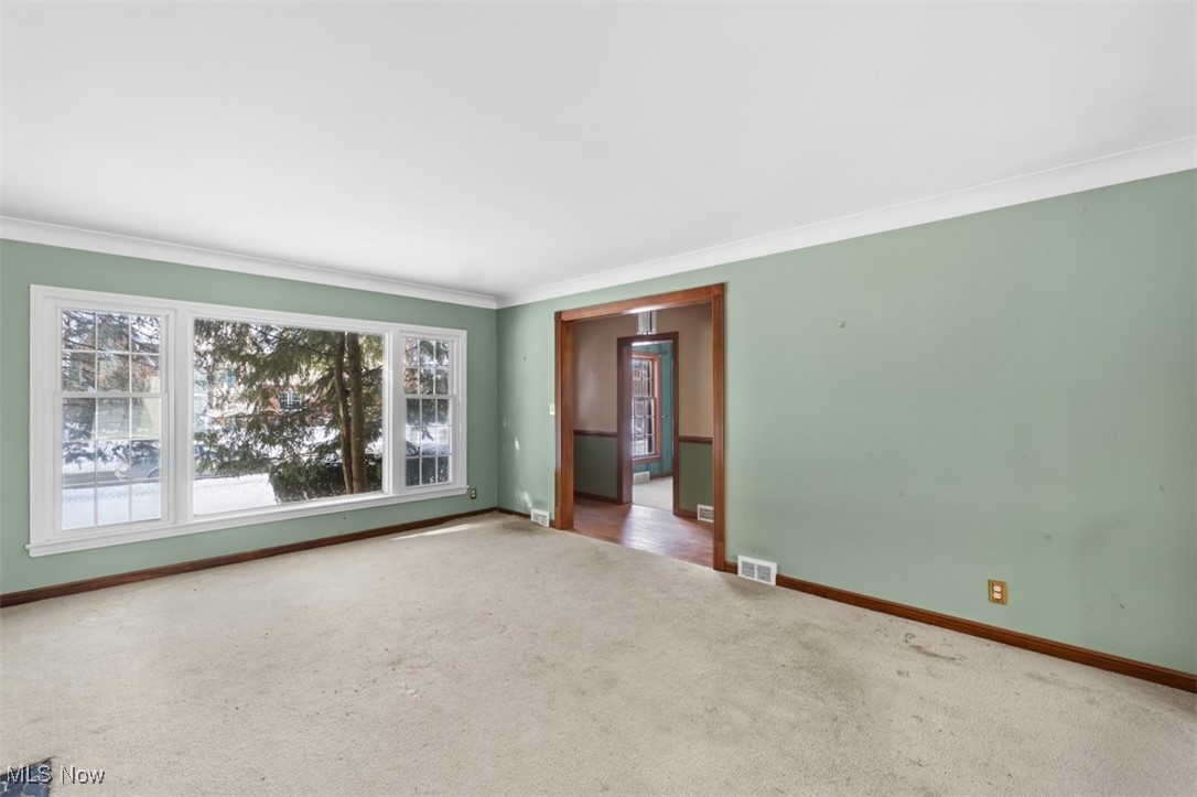 2367 Edgerton Road Cleveland, OH 44118 - Photo 8 of 33 Gallery Image 8