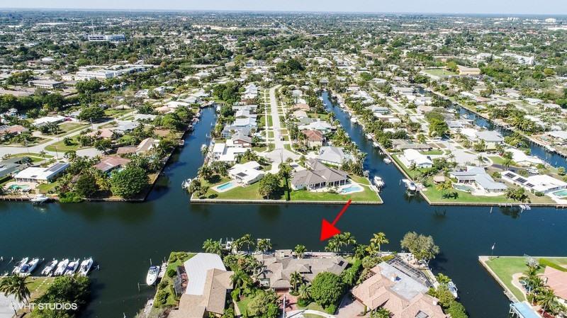 645 Inlet Road North Palm Beach, FL 33408 - Photo 29 of 35 an aerial view of a house with a lake view
