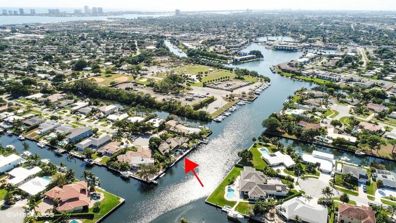 645 Inlet Road North Palm Beach, FL 33408 - Photo 32 of 35 an aerial view of residential houses with outdoor space