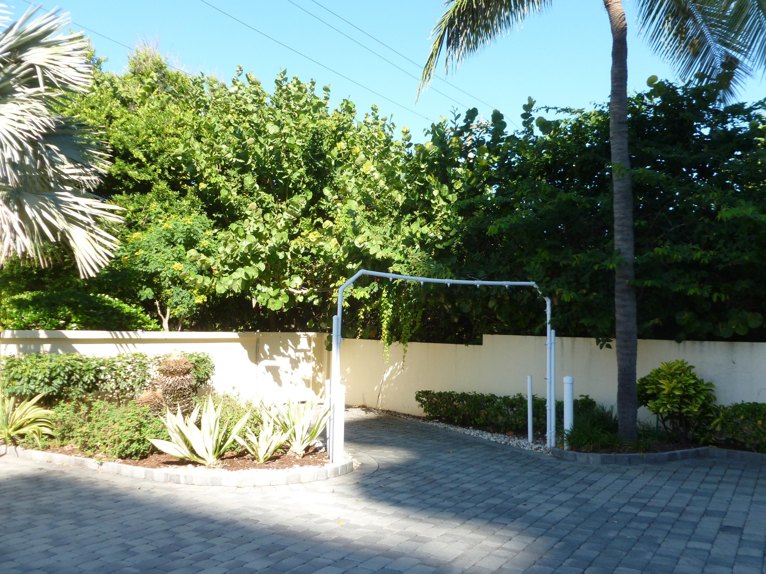 400 South Beach Road, Unit 1102 Jupiter, FL 33469 - Photo 27 of 37 CAR RINSE AREA