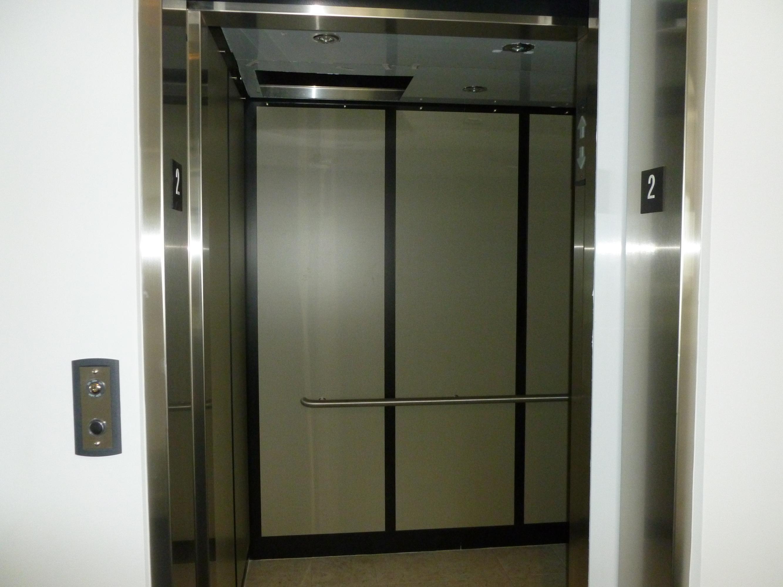 400 South Beach Road, Unit 1102 Jupiter, FL 33469 - Photo 33 of 37 ELEVATOR TO SPA