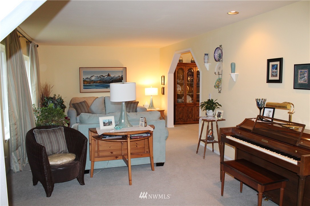 850 East Dalby Road Union, WA 98592 - Photo 5 of 25 Gallery Image 5