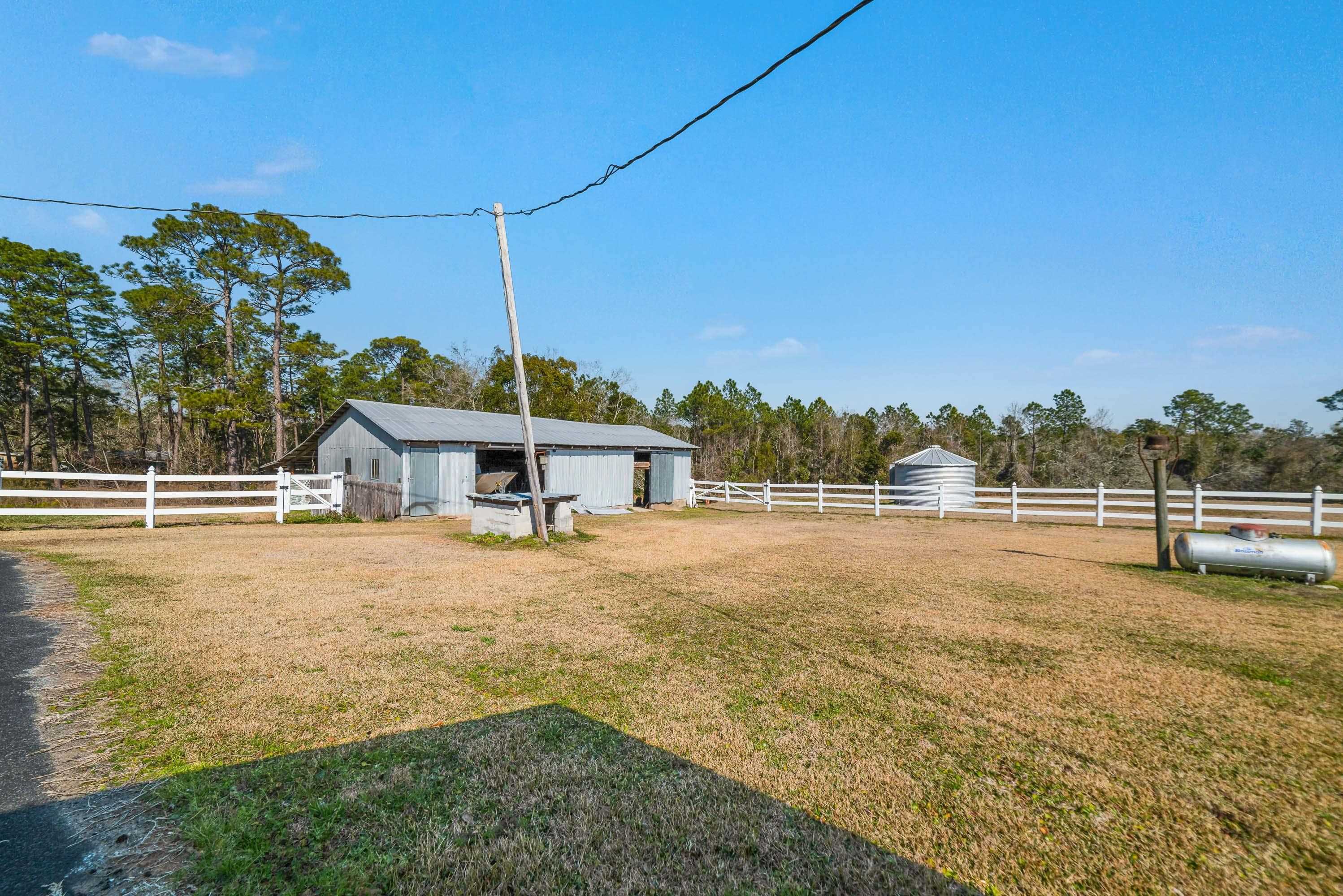 11194 County Road 83 Elberta, AL 36530 - Photo 31 of 36