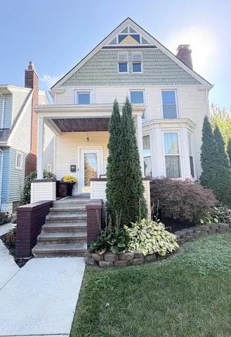 $345,000 | 225 Superior Boulevard, Wyandotte, MI 48192