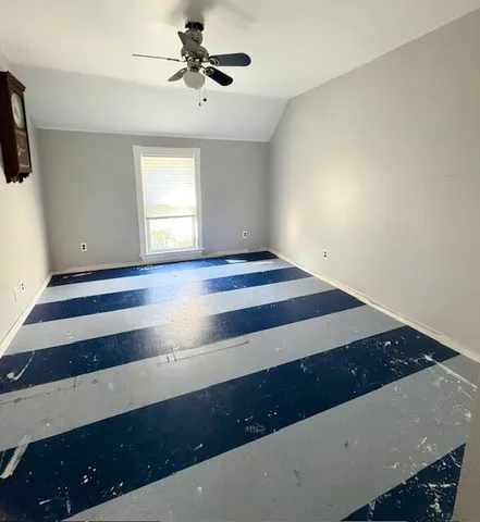 $299,500 | 225 Superior Boulevard, Wyandotte, MI 48192