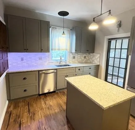 $299,500 | 225 Superior Boulevard, Wyandotte, MI 48192