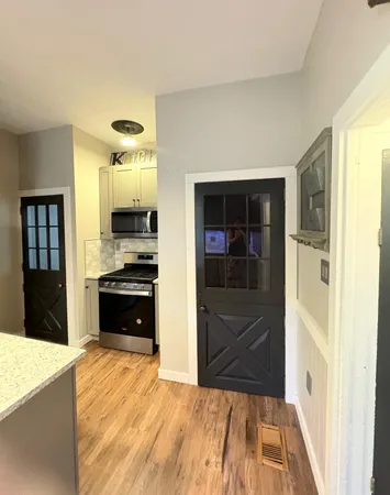 $299,500 | 225 Superior Boulevard, Wyandotte, MI 48192