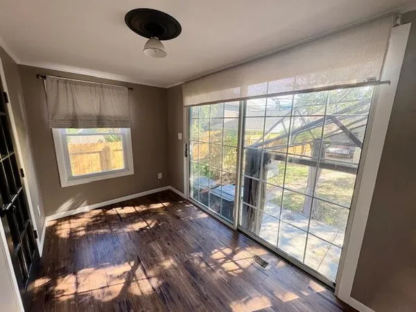 $299,500 | 225 Superior Boulevard, Wyandotte, MI 48192