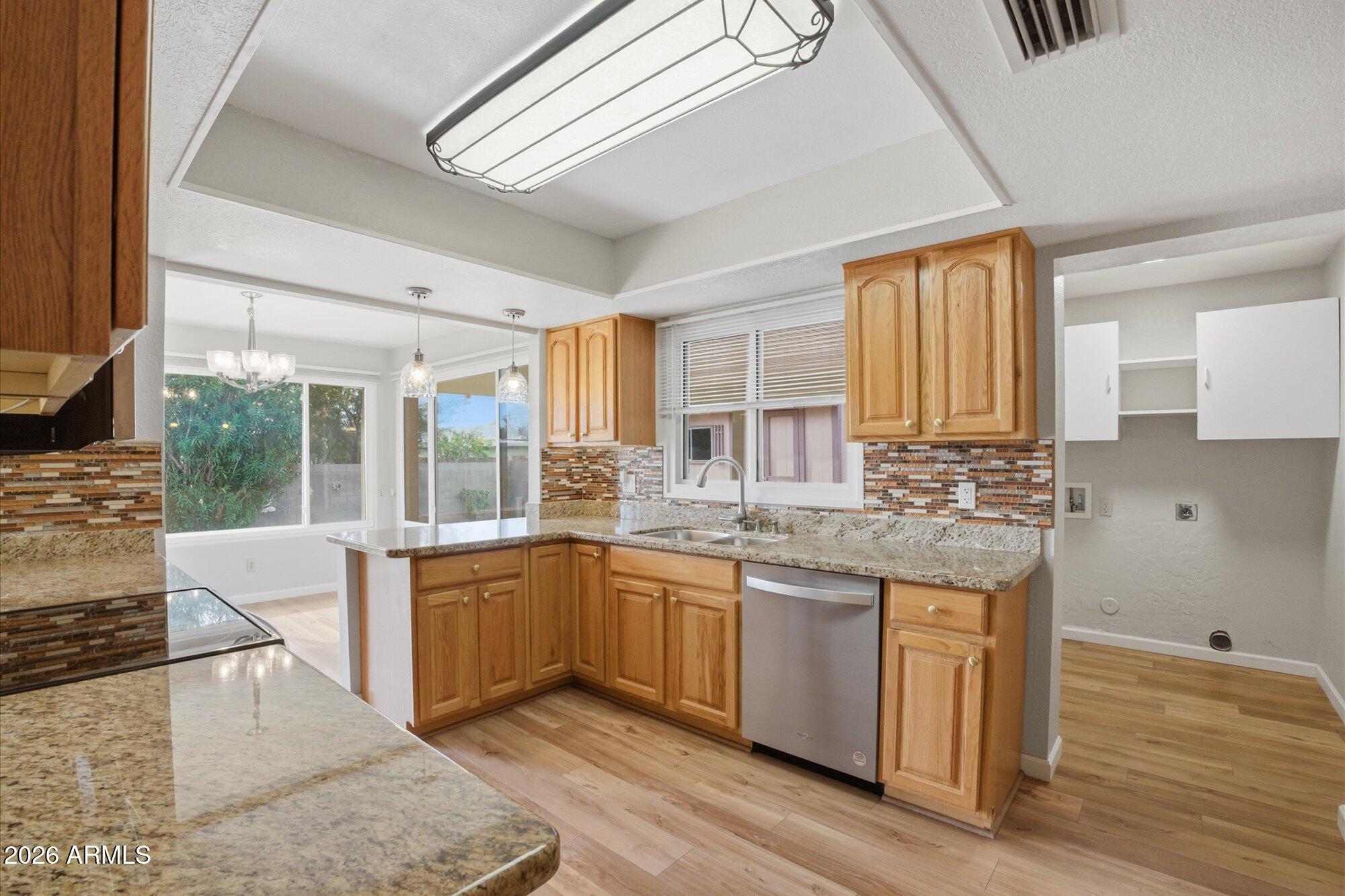 3621 East Bloomfield Road Phoenix, AZ 85032 - Photo 4 of 25 08-