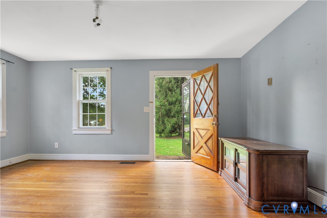5711 Middle Road Prince George, VA 23875 - Photo 14 of 32