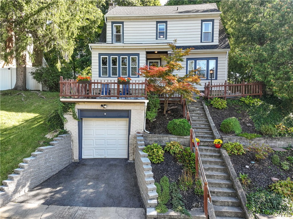 205 Carlton Road Syracuse, NY 13207 - Photo 1 of 45