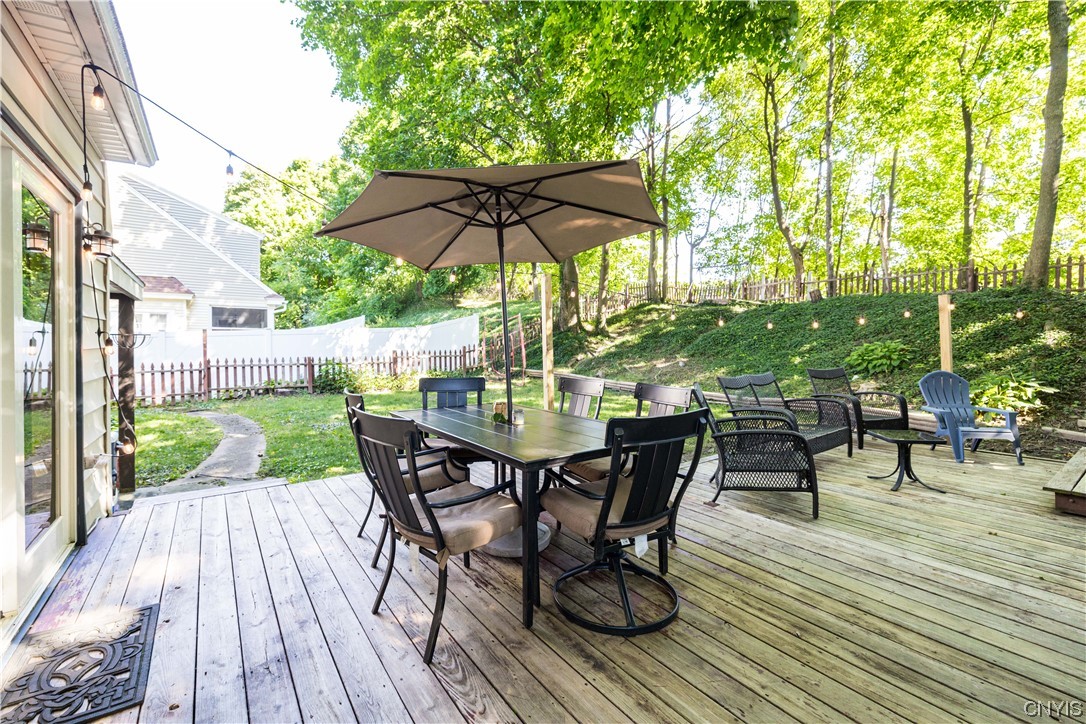 205 Carlton Road Syracuse, NY 13207 - Photo 16 of 45