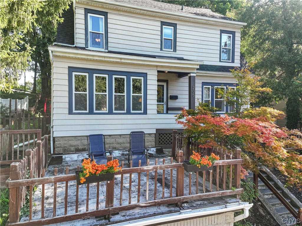 205 Carlton Road Syracuse, NY 13207 - Photo 3 of 45