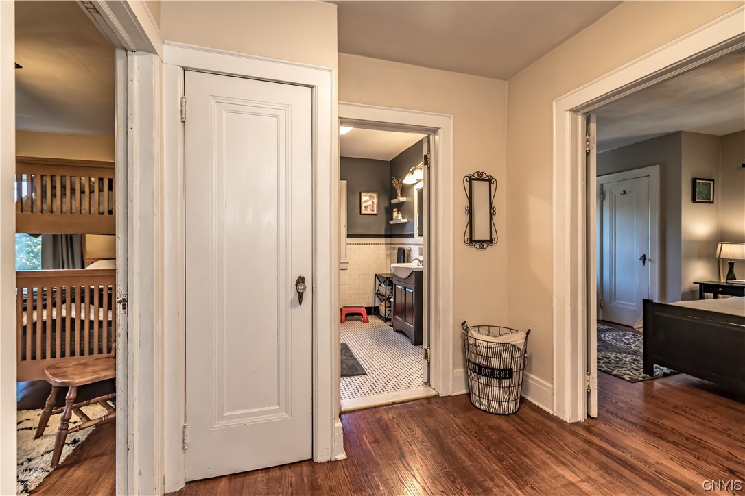 205 Carlton Road Syracuse, NY 13207 - Photo 38 of 45