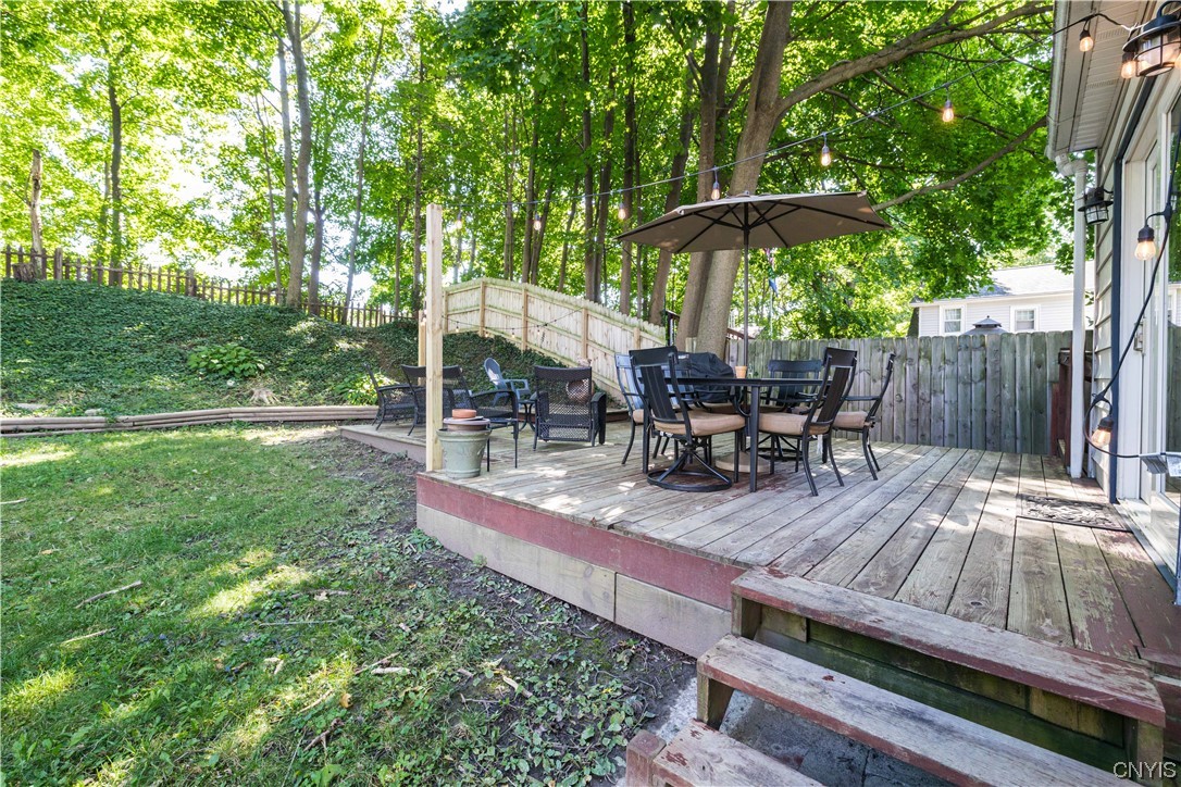 205 Carlton Road Syracuse, NY 13207 - Photo 43 of 45