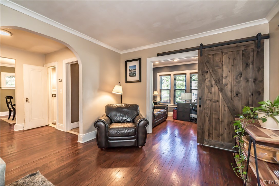 205 Carlton Road Syracuse, NY 13207 - Photo 8 of 45