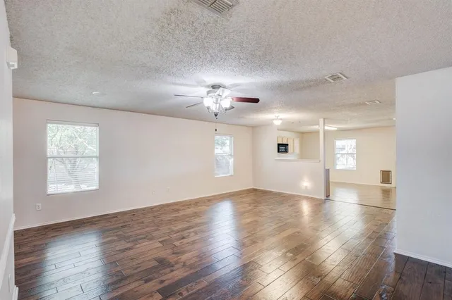 $1,995 | 7808 Shoal Bend, Denton, TX 76210