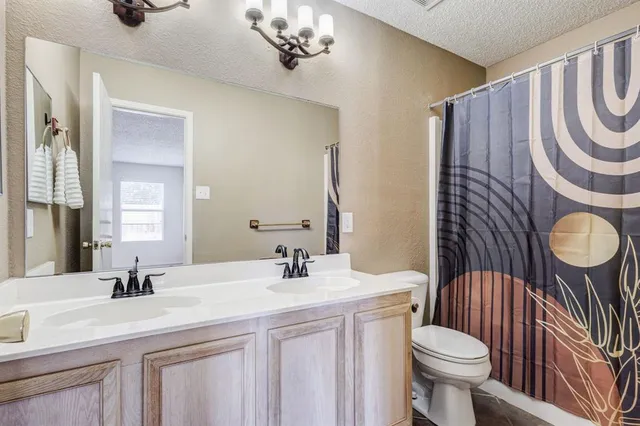 $1,995 | 7808 Shoal Bend, Denton, TX 76210