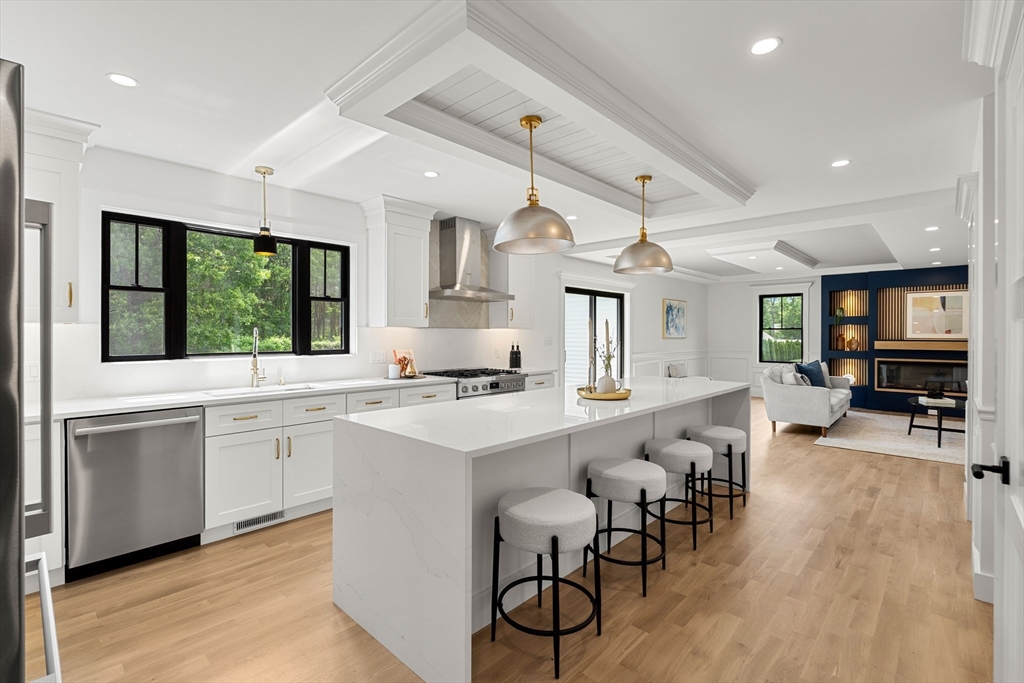 4 Fitzpatrick Lane Billerica, MA 01862 - Photo 6 of 42