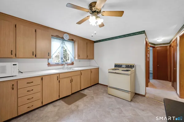 $339,900 | 21 Light Street, Enfield, CT 06082